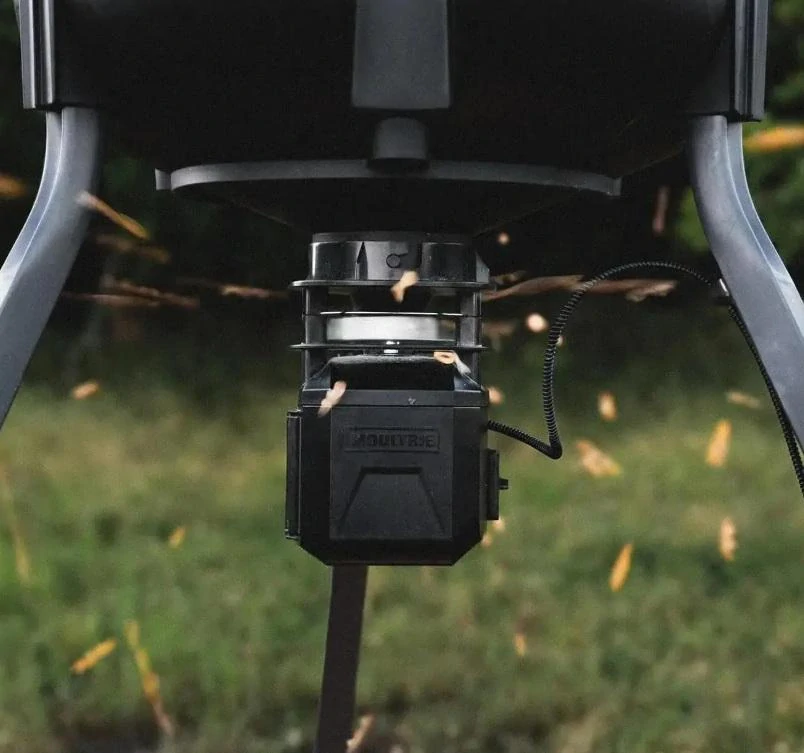 MOULTRIE PRO HUNTER III - 360° podavač krmiva